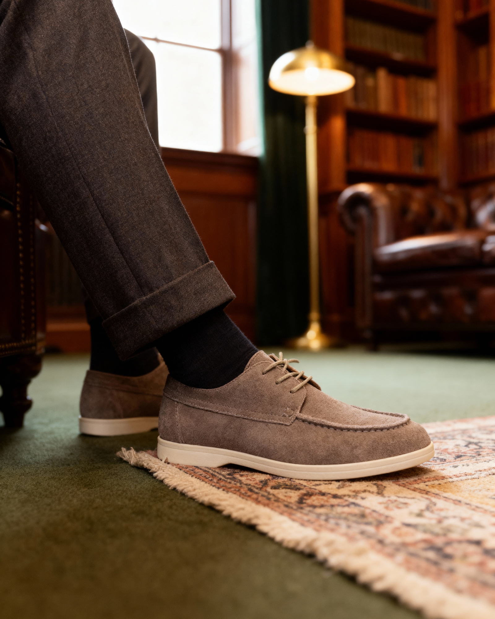 VALENTINI™ | Scarpe stringate in camoscio
